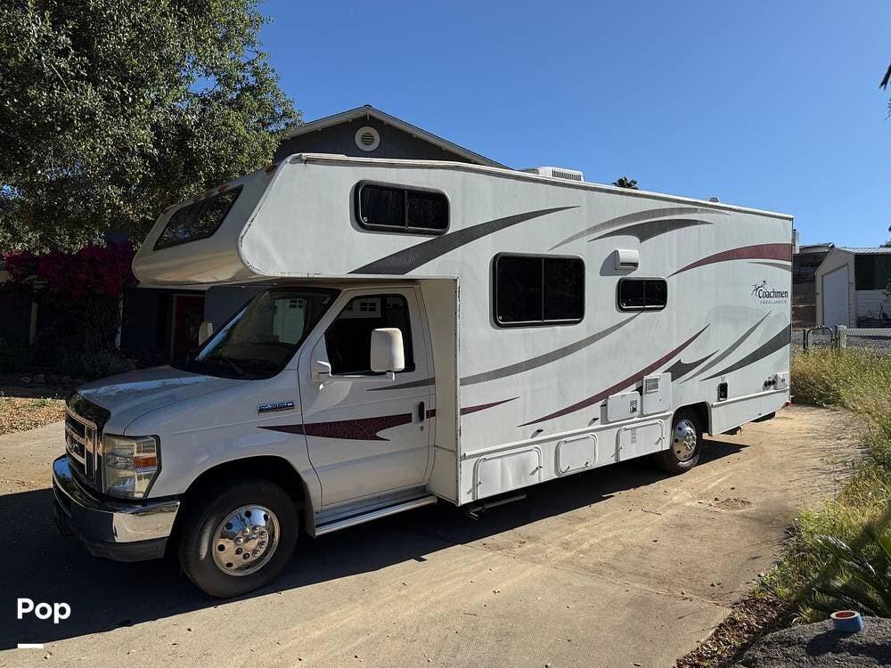 2012 Freelander Coachmen  23CB by Coachmen from Pop RVs in Jamul, California