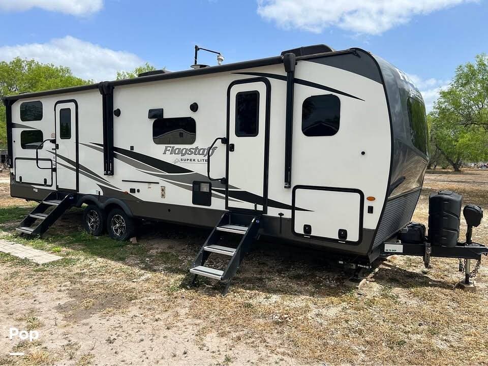 2023 Forest River Flagstaff Super Lite 27BHWS - Used Travel Trailer For Sale by Pop RVs in Corpus Christi, Texas features Slideout