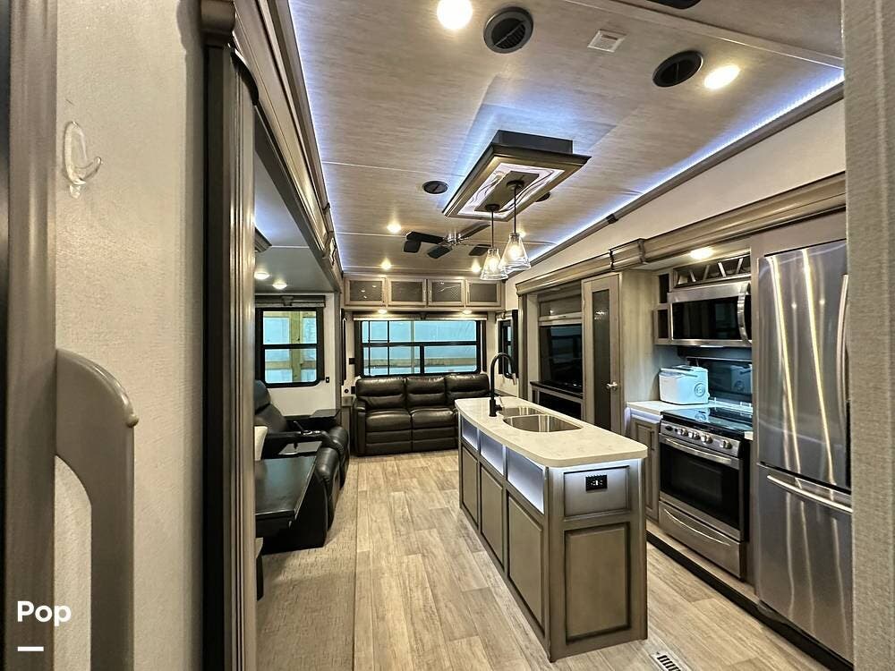 2021 Montana 3855BR by Keystone from Pop RVs in Louisville, Kentucky