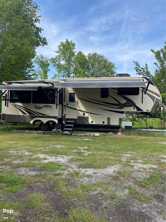 2019 Solitude 2930RL by Grand Design from Pop RVs in Hubert, North Carolina