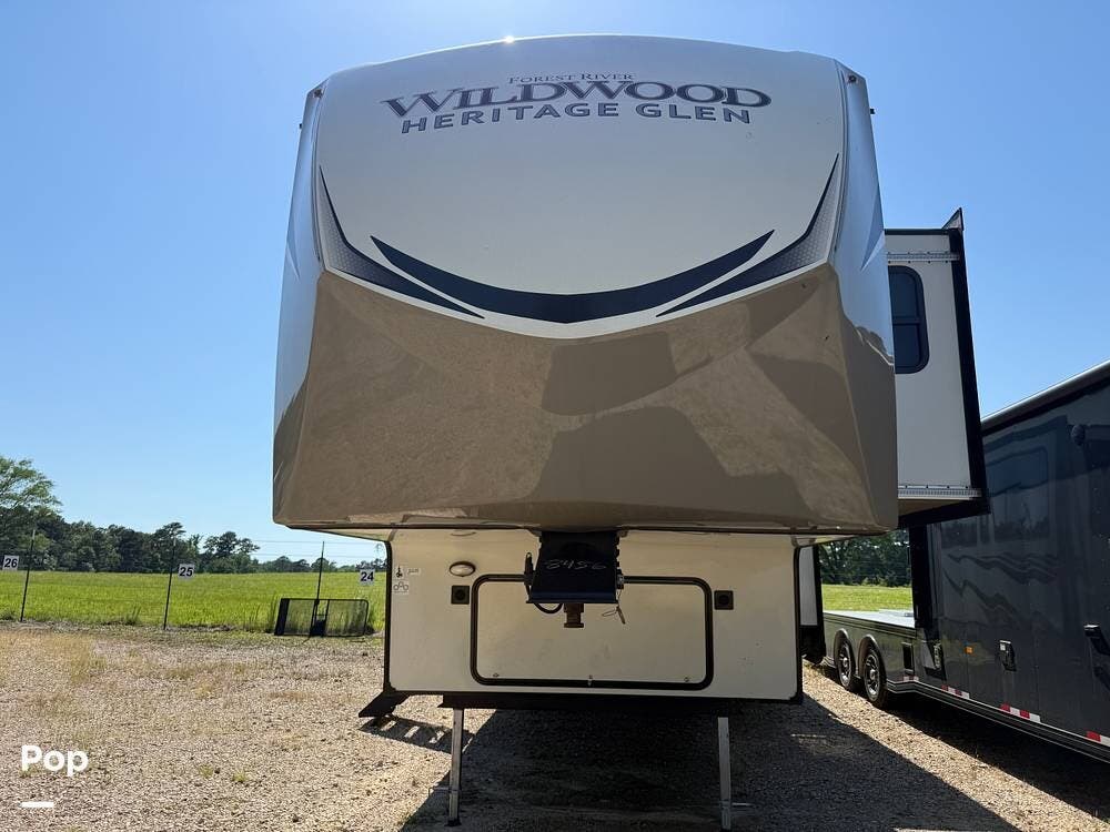 Used 2023 Forest River Wildwood Heritage Glen 356QB available in Stonewall, Louisiana