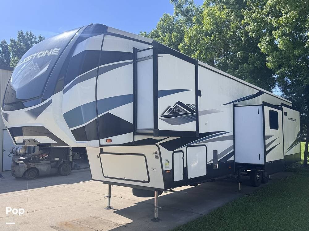 Used 2022 Heartland Milestone 377MB available in Broussard, Louisiana