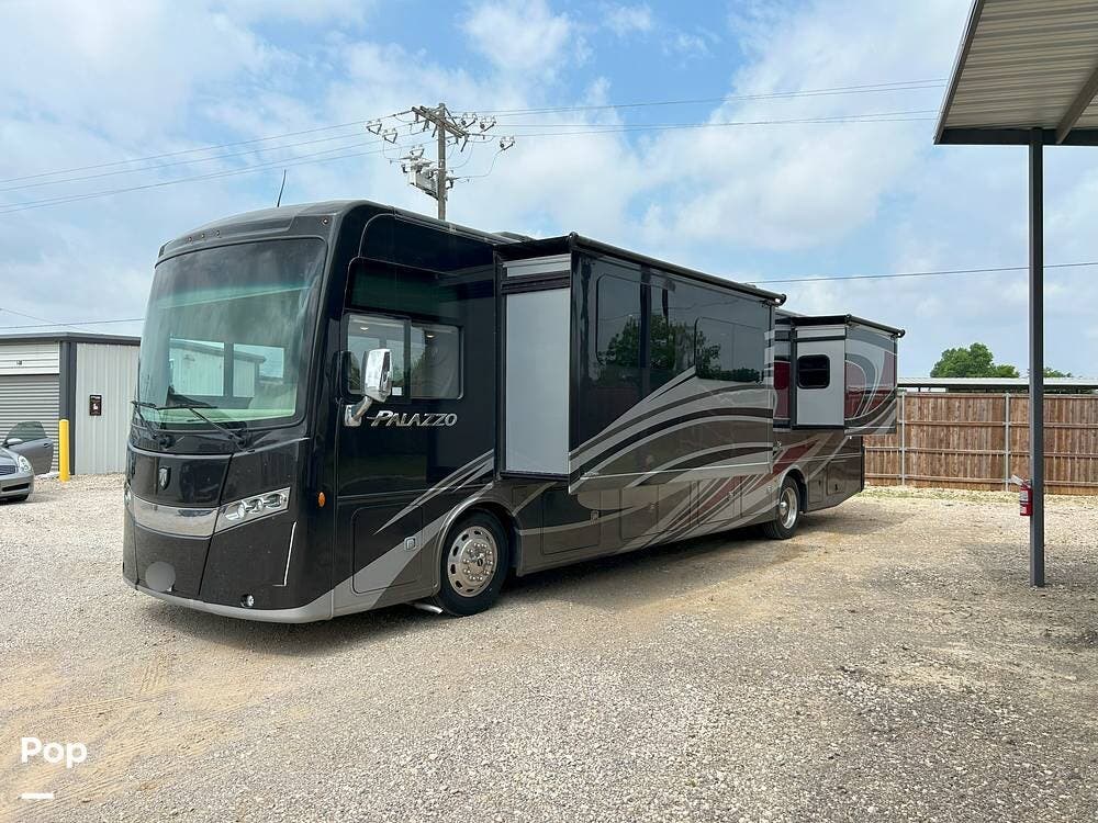 2021 Thor Motor Coach Palazzo 37.4 - Used Diesel Pusher For Sale by Pop RVs in Argyle, Texas features Leveling Jacks, Air Conditioning, Awning, Slideout, Generator