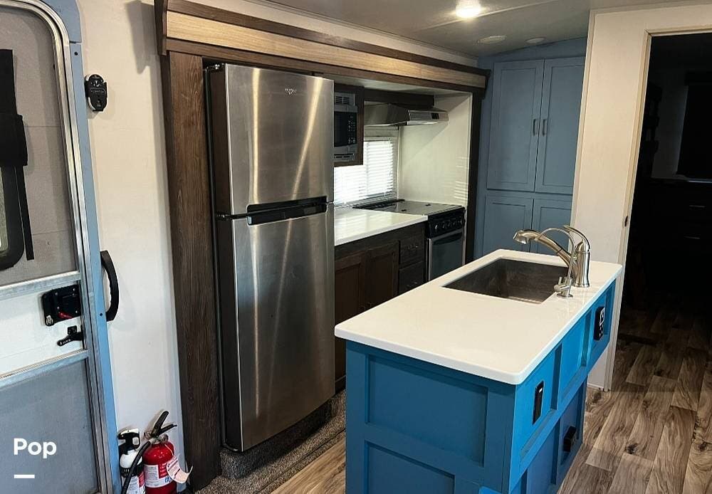 Used 2018 Forest River Salem Hemisphere GLX 300BH available in Lahoma, Oklahoma