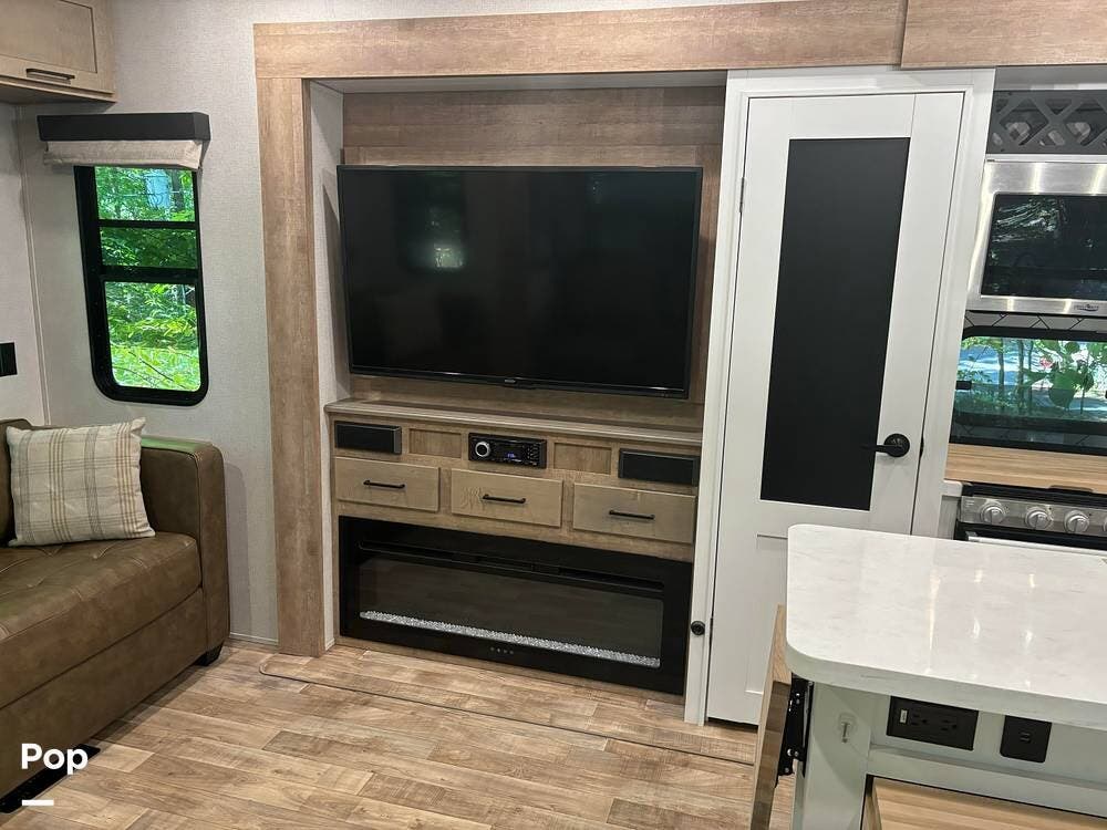 Used 2021 Keystone Arcadia 3660RL available in Leominster, Massachusetts