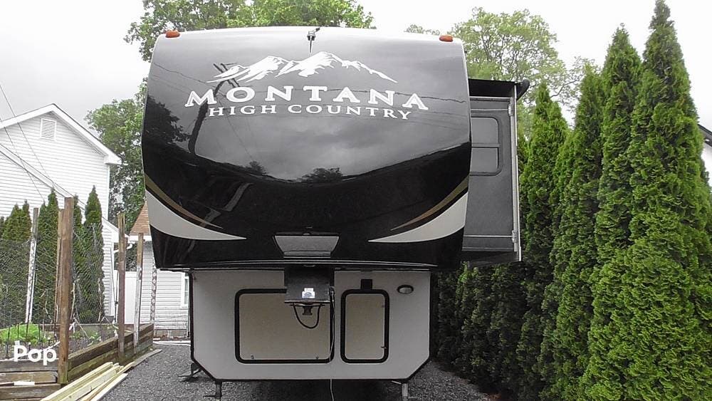 2017 Montana High Country 353RL by Keystone from Pop RVs in Forked River, New Jersey