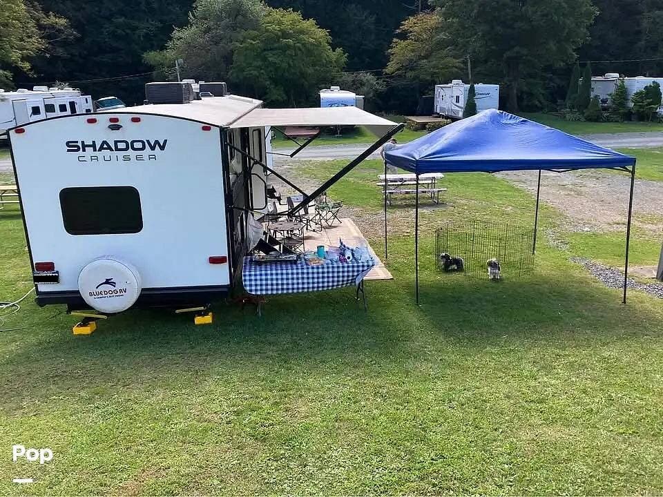2021 Shadow Cruiser 327BHS by Cruiser RV from Pop RVs in Birdsboro, Pennsylvania