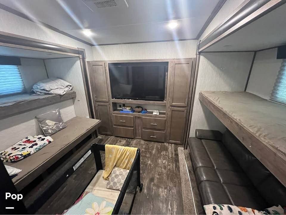 2019 Sabre 36FRP by Forest River from Pop RVs in Zeeland, Michigan
