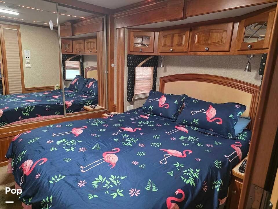 2008 Newmar Dutch Star 4023 - Used Diesel Pusher For Sale by Pop RVs in Sebring, Florida features Slideout, Leveling Jacks, Air Conditioning, Generator, Awning
