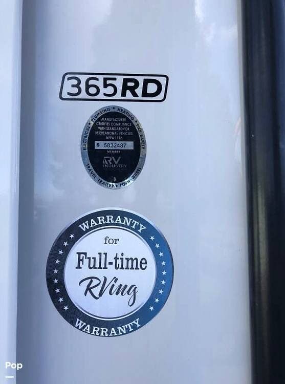 2021 Alliance RV Paradigm 365RD - Used Fifth Wheel For Sale by Pop RVs in Salem, Oregon features Awning, Slideout, Air Conditioning, Leveling Jacks