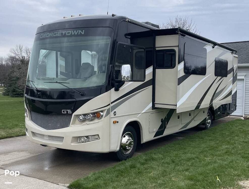 2019 Forest River Georgetown 31L5 - Used Class A For Sale by Pop RVs in Holland, Michigan features Awning, Leveling Jacks, Slideout, Generator, Air Conditioning