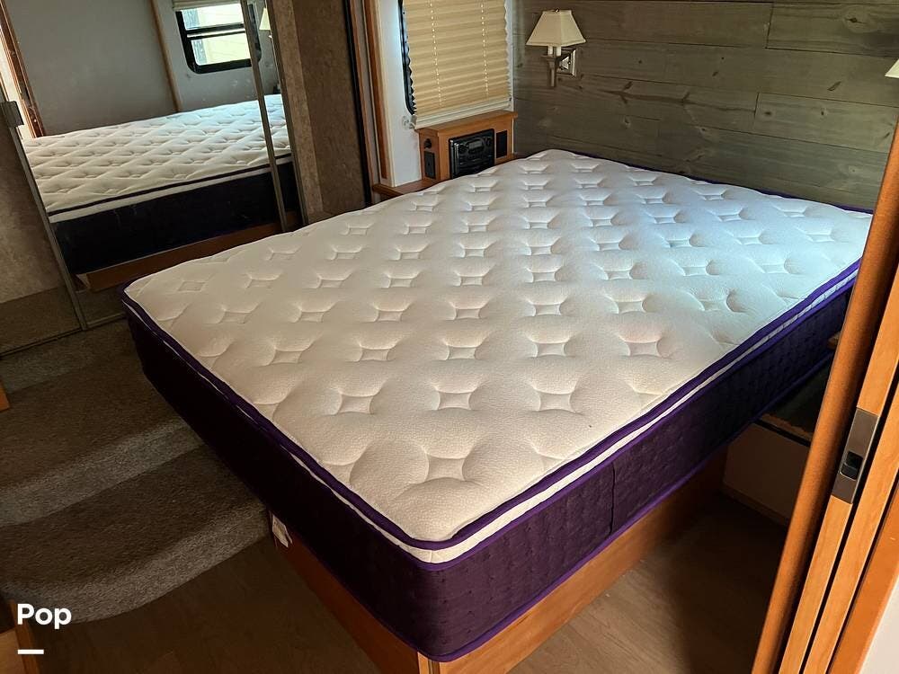 Used 2007 Winnebago Journey 39K available in Liberty Hill, Texas