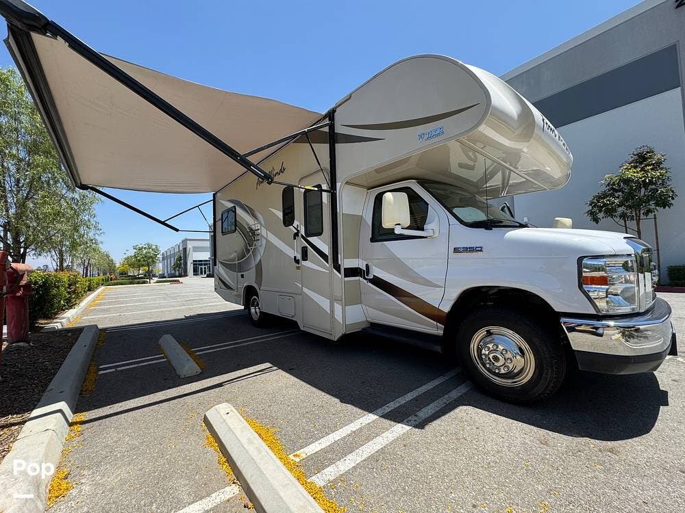 2018 Four Winds 22E by Thor Motor Coach from Pop RVs in March Air Force Base, California