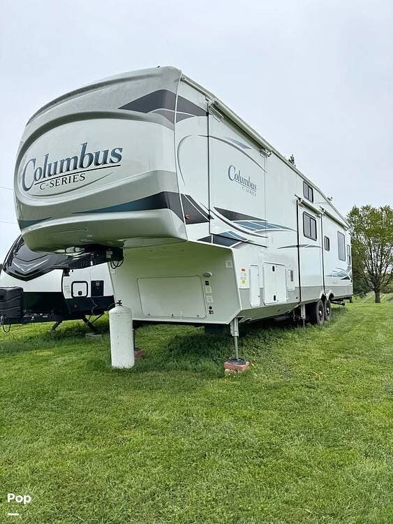 2022 Forest River Columbus 378MBC - Used Fifth Wheel For Sale by Pop RVs in Forest Hill, Maryland features Slideout, Leveling Jacks, Awning, Air Conditioning
