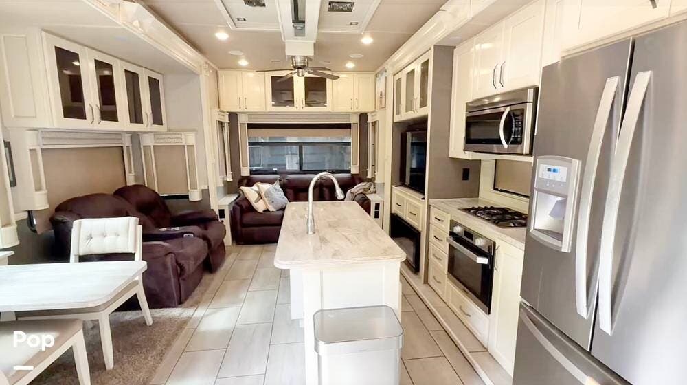 Used 2020 Vanleigh Beacon 39GBB available in Colfax, Wisconsin