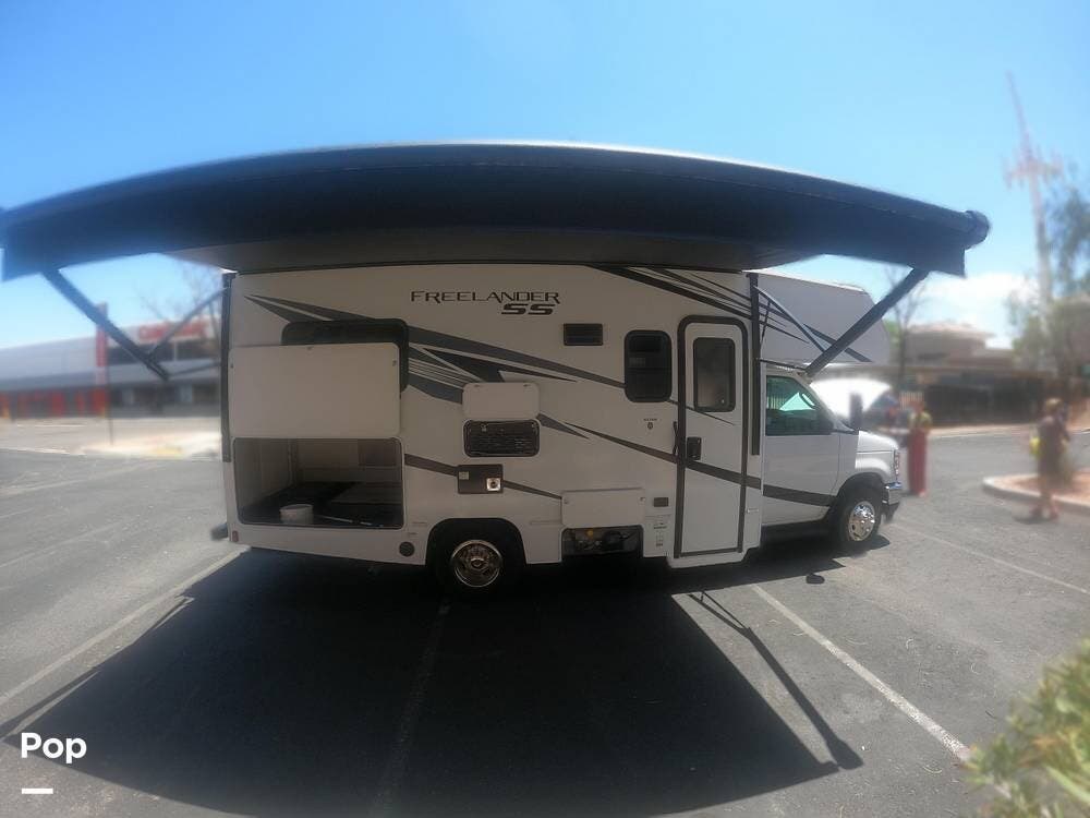 2025 Coachmen Freelander 21QSS - Used Class C For Sale by Pop RVs in Las Vegas, Nevada features Air Conditioning, Generator, Awning
