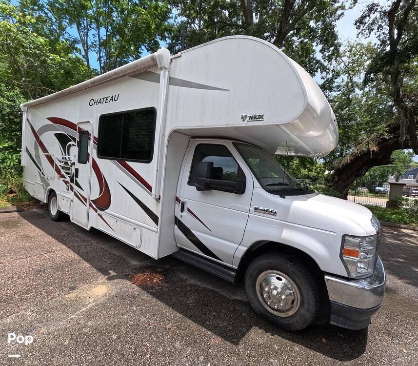 2022 Chateau 27R by Thor Motor Coach from Pop RVs in Jacksonville, Florida