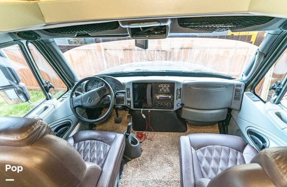 Used 2008 Gulf Stream SuperNova 6400 available in Spokane, Washington