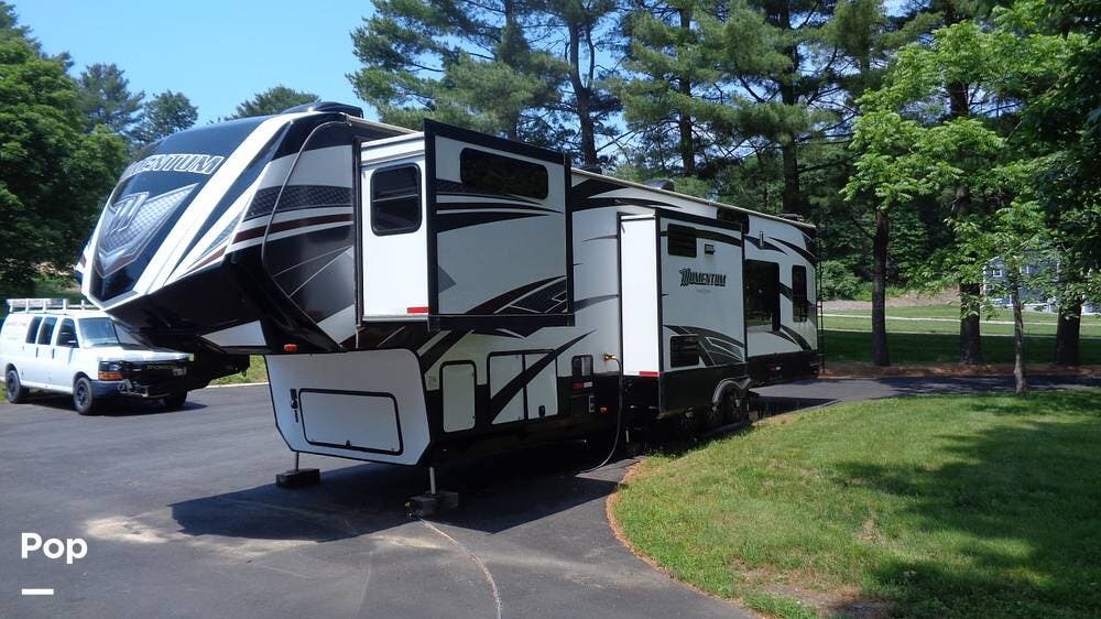 2016 Grand Design Momentum 385TH - Used Toy Hauler For Sale by Pop RVs in Brooklyn, Connecticut features Slideout, Air Conditioning, Generator, Leveling Jacks, Awning