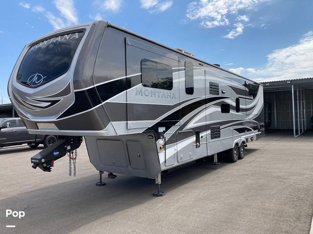 2023 Keystone Montana 3763BP - Used Fifth Wheel For Sale by Pop RVs in Meridian, Idaho features Slideout, Leveling Jacks, Awning, Air Conditioning