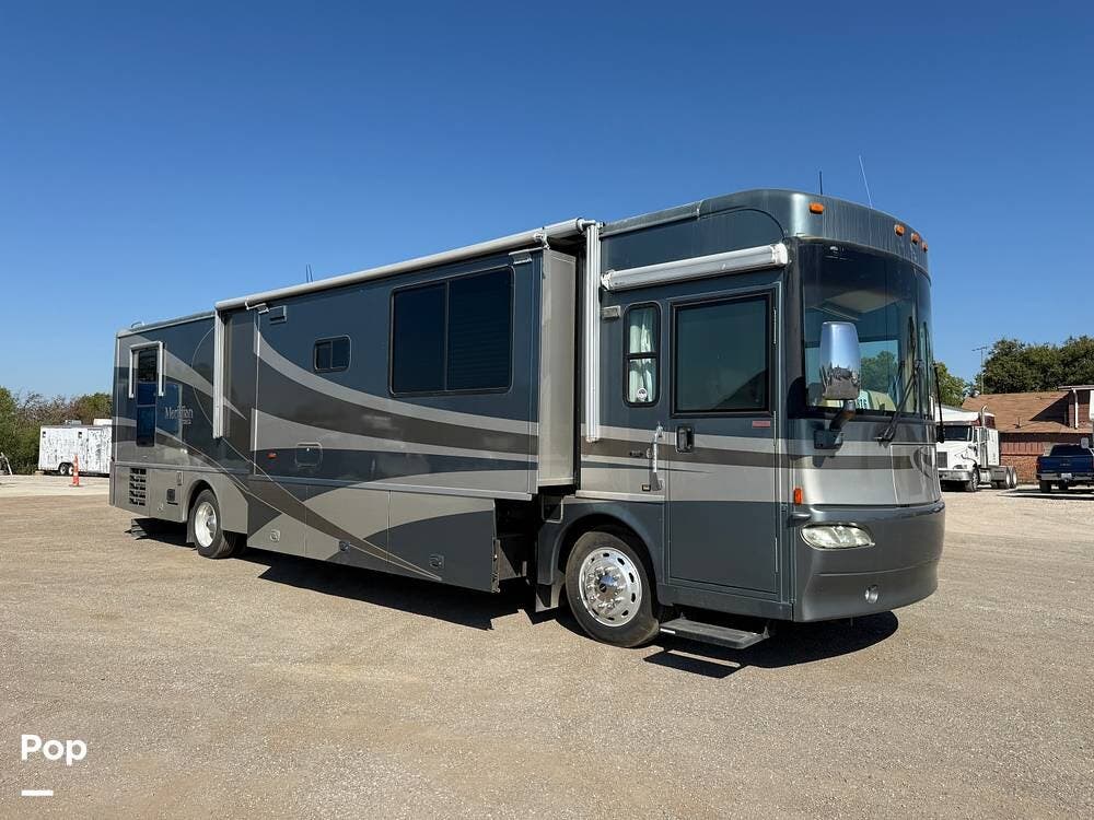 2007 Itasca Meridian 39K - Used Diesel Pusher For Sale by Pop RVs in Haslet, Texas features Awning, Air Conditioning, Leveling Jacks, Generator, Slideout