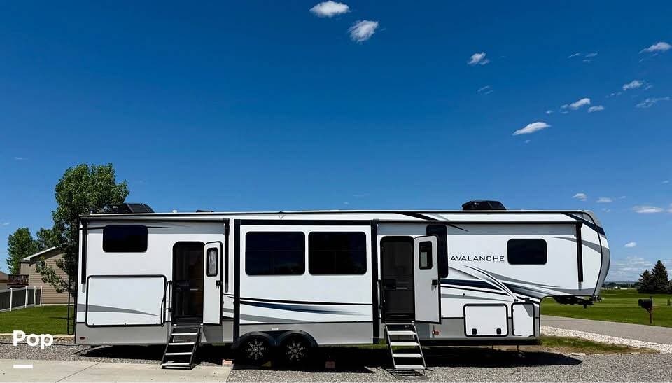 2022 Avalanche 378BH by Keystone from Pop RVs in Billings, Montana