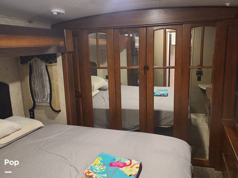 2014 Montana 3725RL by Keystone from Pop RVs in Lovelock, Nevada