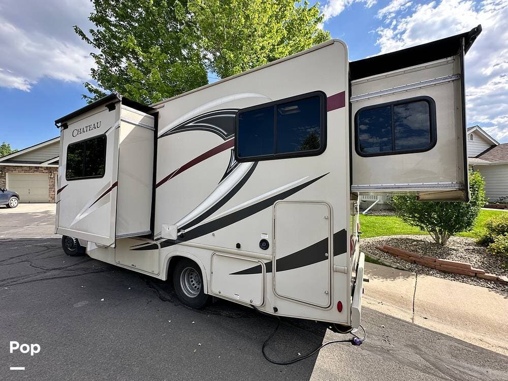 2017 Thor Motor Coach Chateau 24HL - Used Class C For Sale by Pop RVs in Fort Collins, Colorado features Awning, Slideout, Generator, Air Conditioning