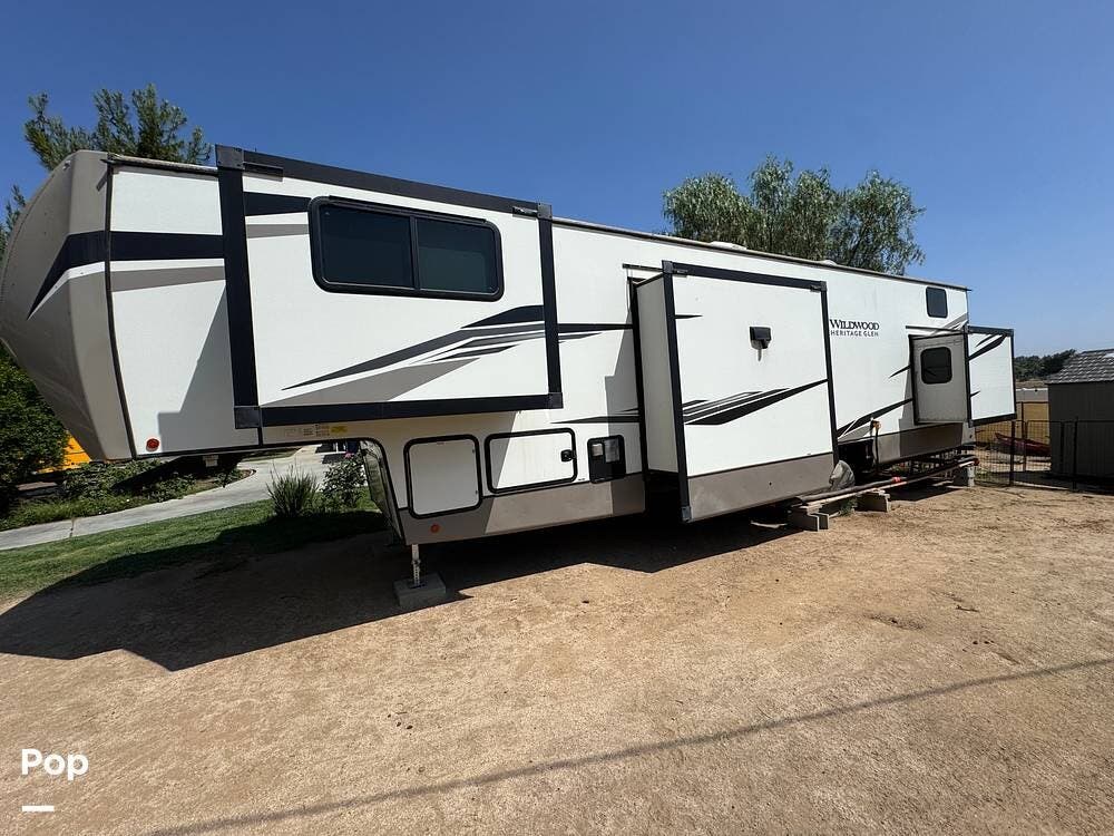 2022 Wildwood Heritage Glen 378FL by Forest River from Pop RVs in Perris, California