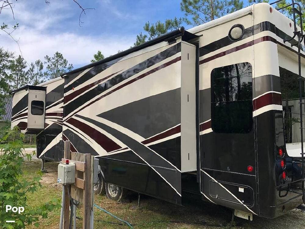 Used 2016 DRV Mobile Suites 38RSSA available in Merritt, North Carolina