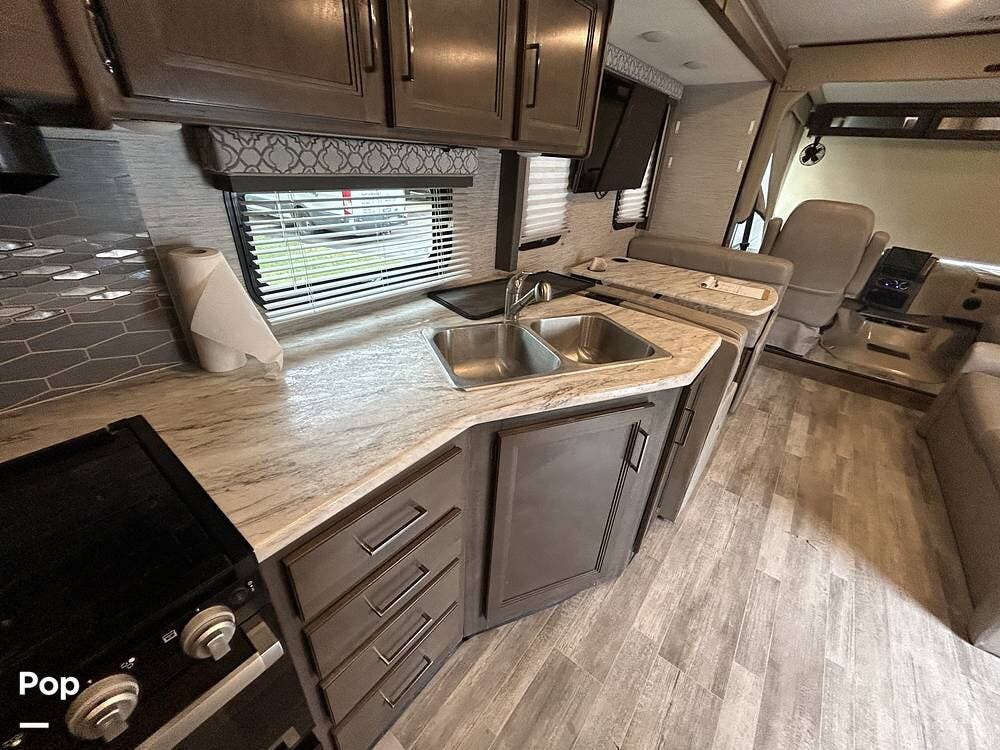 2022 Freedom Traveler 30A by Thor America from Pop RVs in Mansfield, Texas