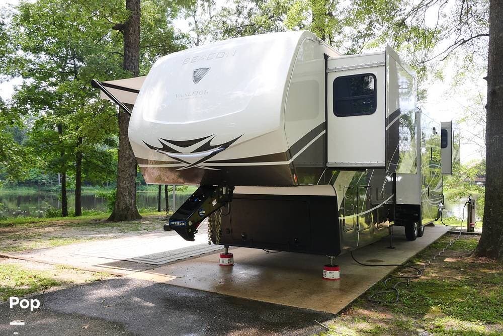 2022 Beacon 42RDB by Vanleigh from Pop RVs in Tuscaloosa, Alabama