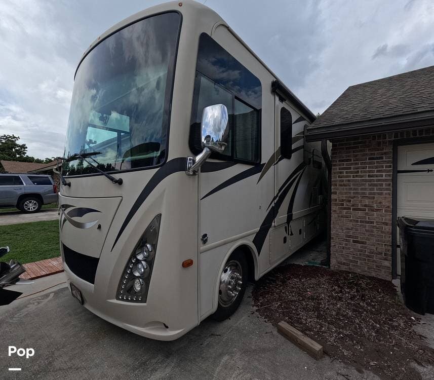 2017 Thor Motor Coach Windsport 34J - Used Class A For Sale by Pop RVs in Orange Park, Florida features Awning, Slideout, Generator, Leveling Jacks, Air Conditioning