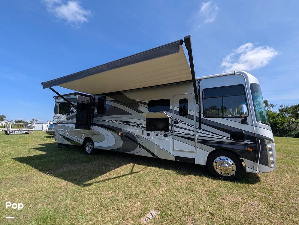 2022 Forest River Georgetown GT7 36D7 - Used Class A For Sale by Pop RVs in Apollo Beach, Florida features Leveling Jacks, Awning, Air Conditioning, Slideout, Generator