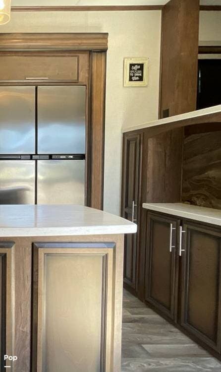 2021 K-Z Durango Gold G387FLF - Used Fifth Wheel For Sale by Pop RVs in Ponca City, Oklahoma features Leveling Jacks, Awning, Air Conditioning, Slideout
