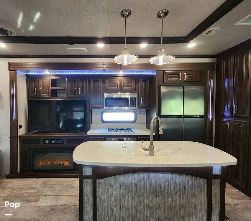 2019 Heartland Bighorn 3871FBO - Used Fifth Wheel For Sale by Pop RVs in Sacramento, California features Air Conditioning, Slideout