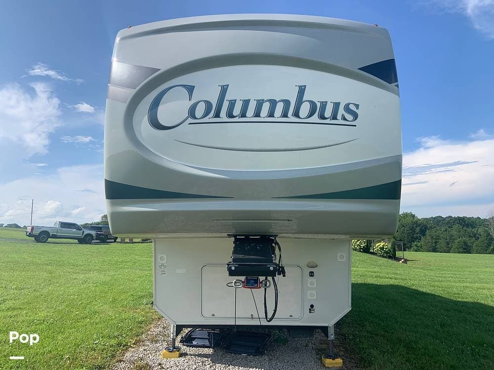 2022 Palomino Columbus 384RK - Used Fifth Wheel For Sale by Pop RVs in Campbellsville, Kentucky features Air Conditioning, Awning, Leveling Jacks, Slideout
