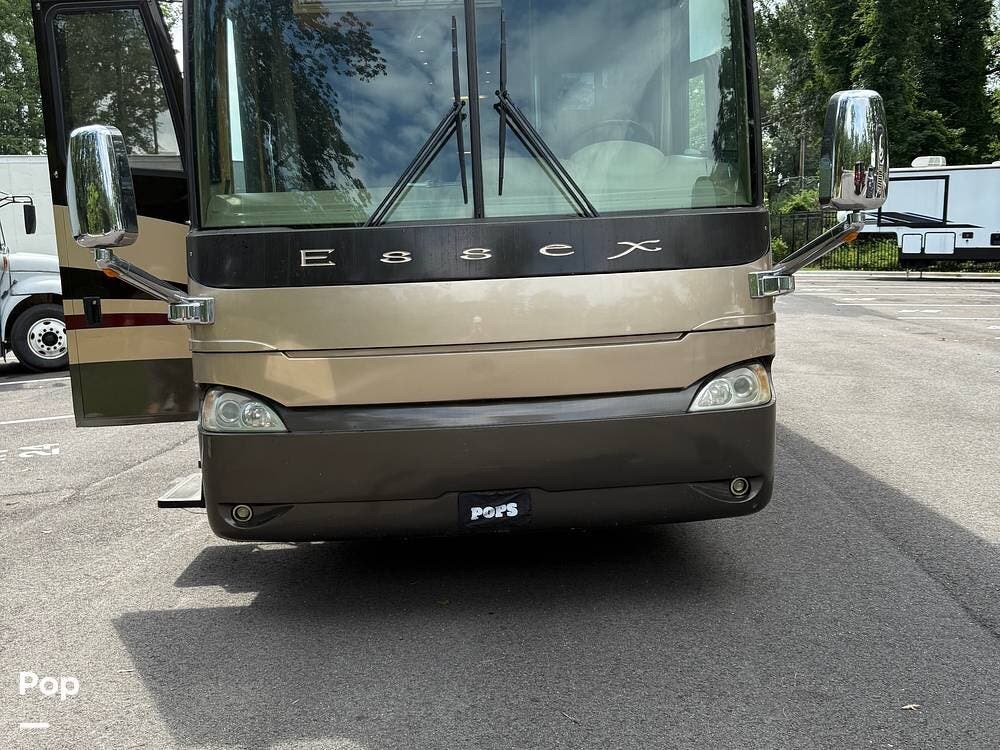 2006 Newmar Essex 4104 - Used Diesel Pusher For Sale by Pop RVs in Odenton, Maryland features Awning, Leveling Jacks, Generator, Slideout, Air Conditioning