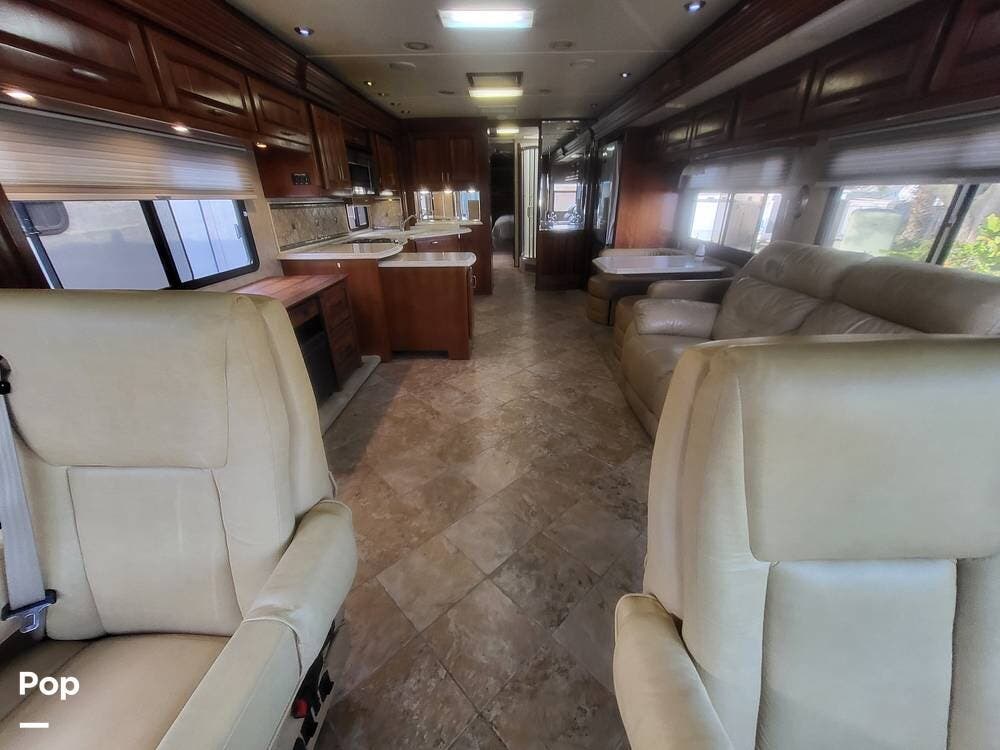 2008 Camelot 42PDQ by Monaco RV from Pop RVs in Melbourne, Florida