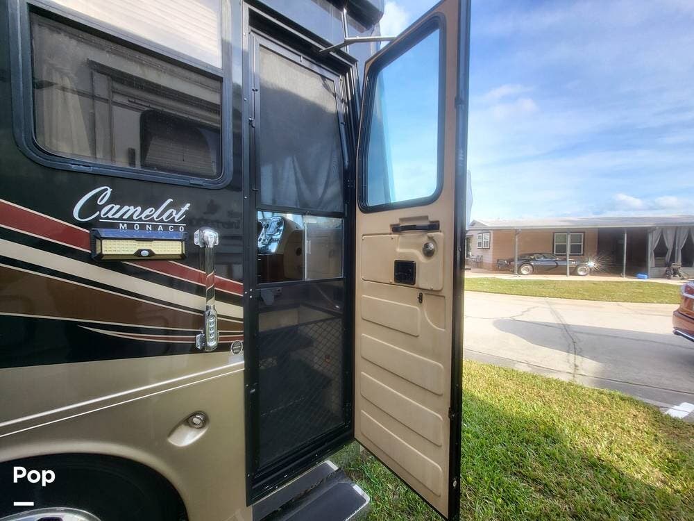 2008 Monaco RV Camelot 42PDQ - Used Diesel Pusher For Sale by Pop RVs in Melbourne, Florida features Generator, Awning, Leveling Jacks, Air Conditioning, Slideout