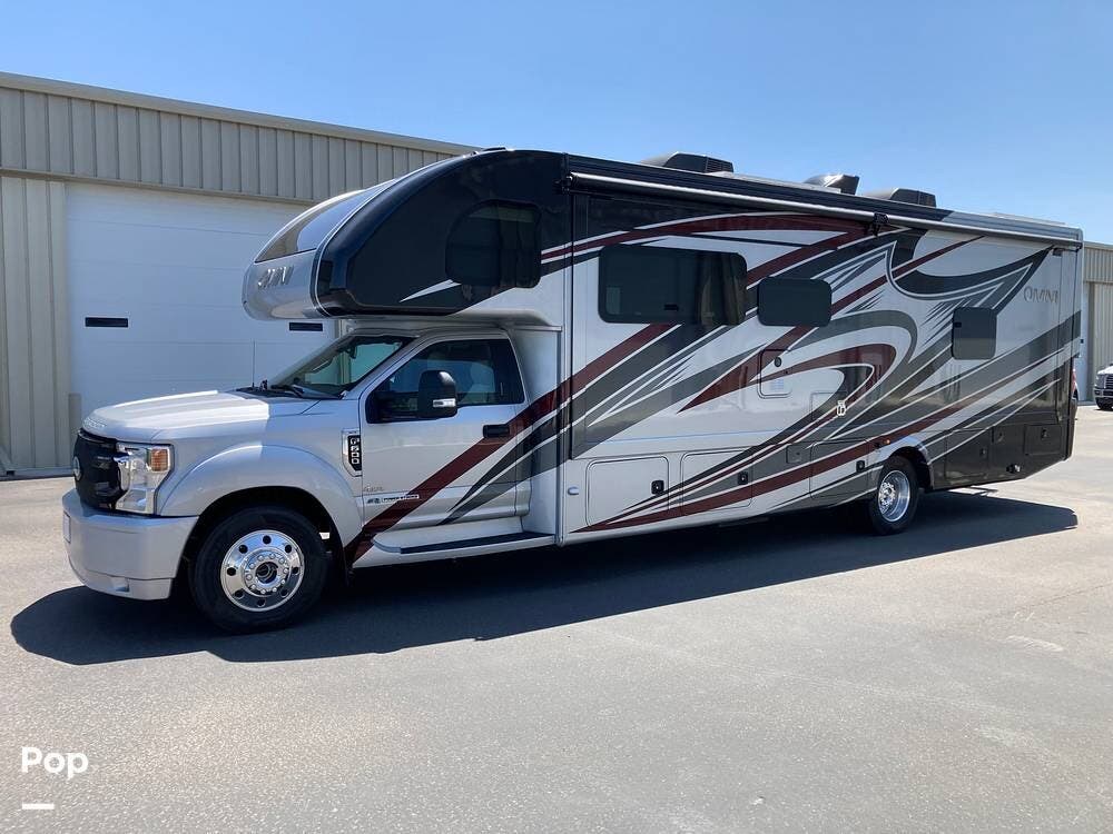 2023 Thor Motor Coach Omni SV34 4x4 - Used Super C For Sale by Pop RVs in Boise, Idaho features Leveling Jacks, Slideout, Air Conditioning, Generator, Awning