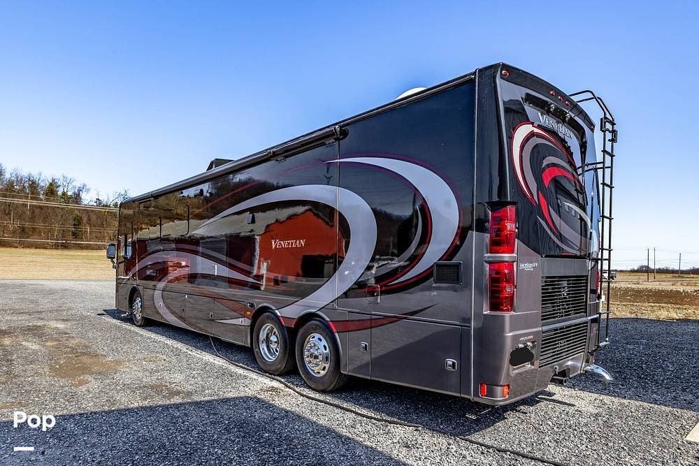 2022 Venetian F42 by Thor Motor Coach from Pop RVs in Lewisburg, Pennsylvania