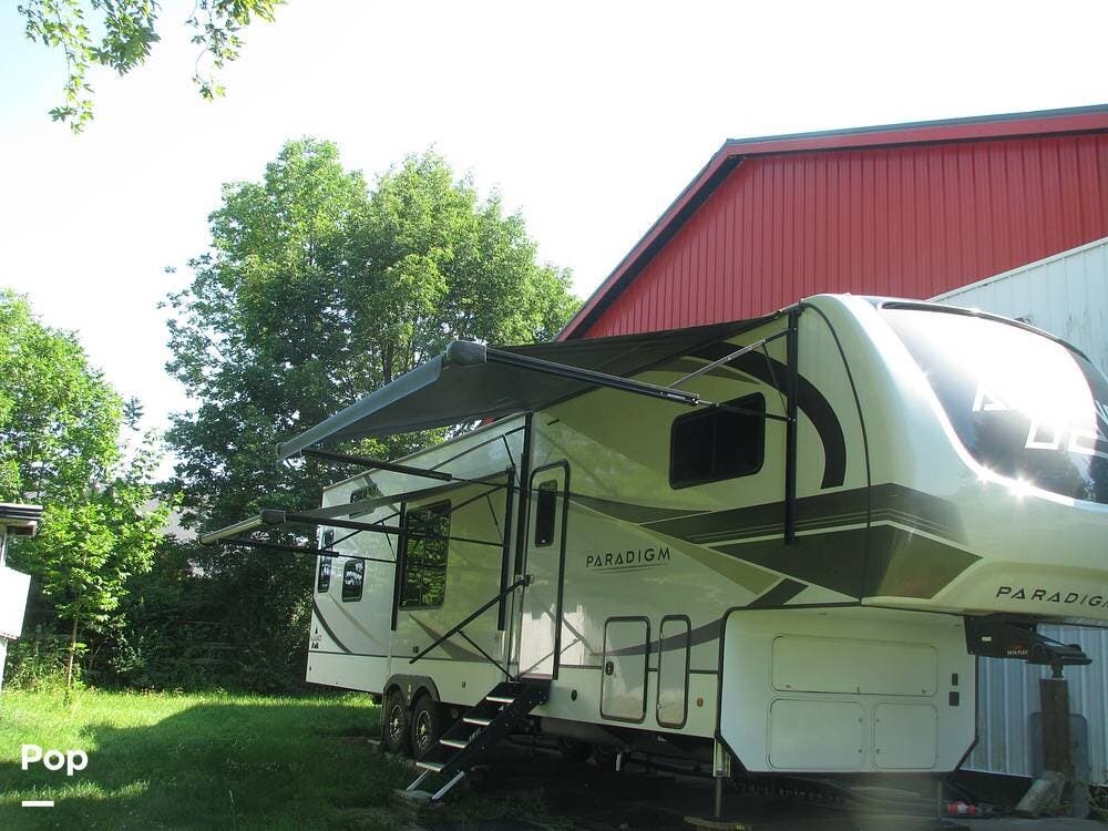 2024 Paradigm 395DS by Alliance RV from Pop RVs in Hinckley, Ohio
