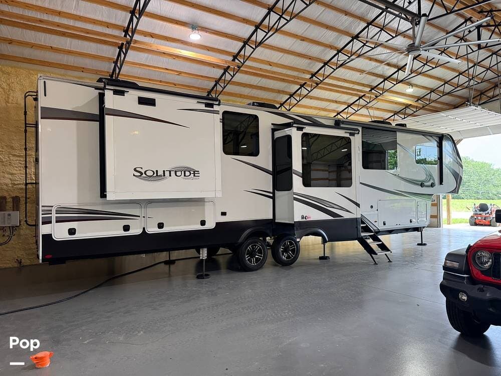 2022 Grand Design Solitude 390RK-R - Used Fifth Wheel For Sale by Pop RVs in Tuscumbia, Alabama features Awning, Air Conditioning, Slideout, Leveling Jacks