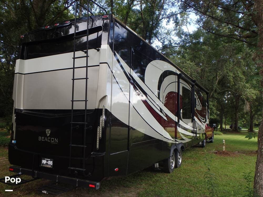 Used 2018 Vanleigh Beacon 40FLB available in Fairhope, Alabama