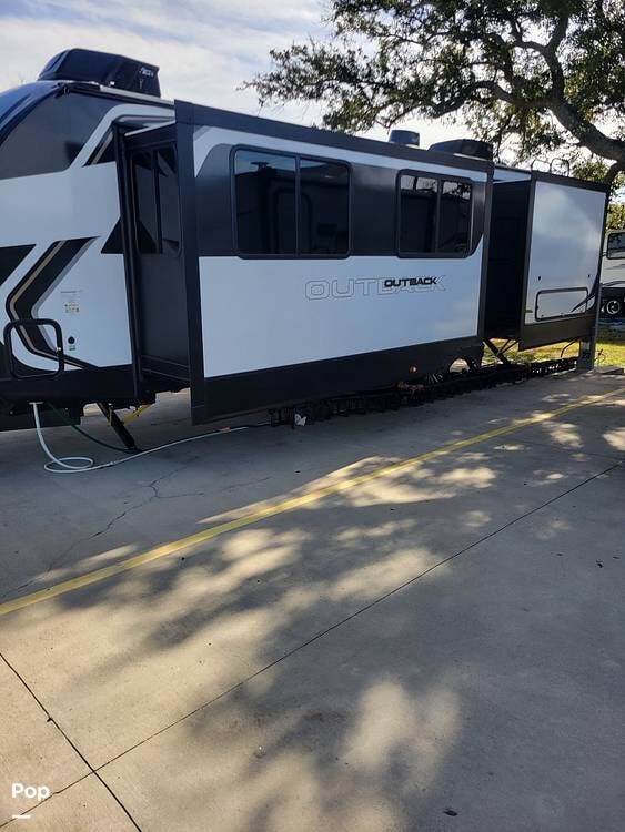 2024 Outback 271UFK by Keystone from Pop RVs in Nekoosa, Wisconsin