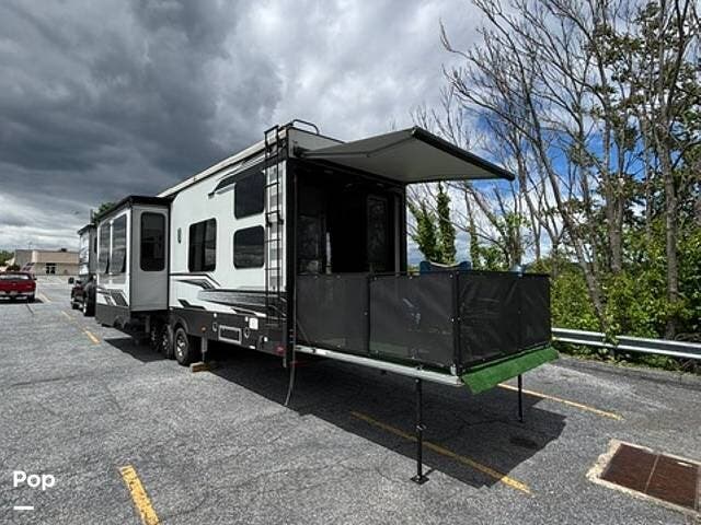 2019 Raptor 426TS by Keystone from Pop RVs in Etters, Pennsylvania