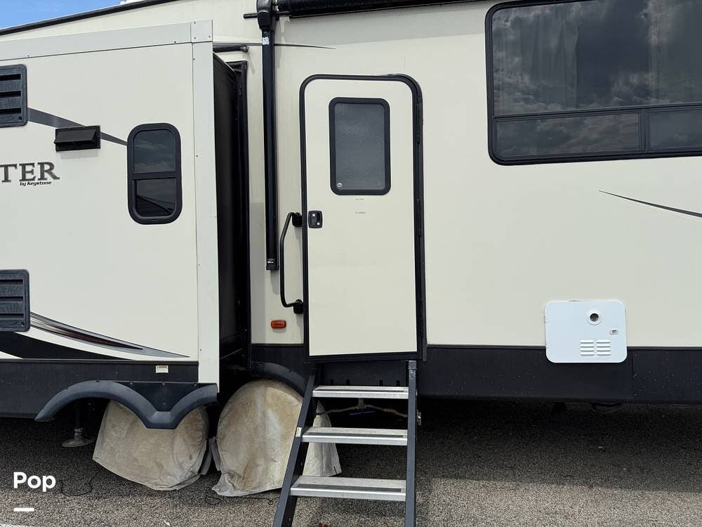 Used 2019 Keystone Sprinter 3570FWLFT available in San Diego, California