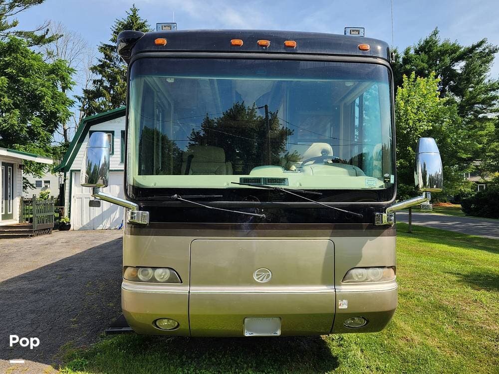 2003 Signature Series 42 Supreme by Monaco RV from Pop RVs in Baldwinsville, New York