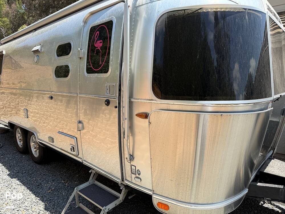 Used 2017 Airstream Flying Cloud Airstream  25 Rear Bed available in Vista, California